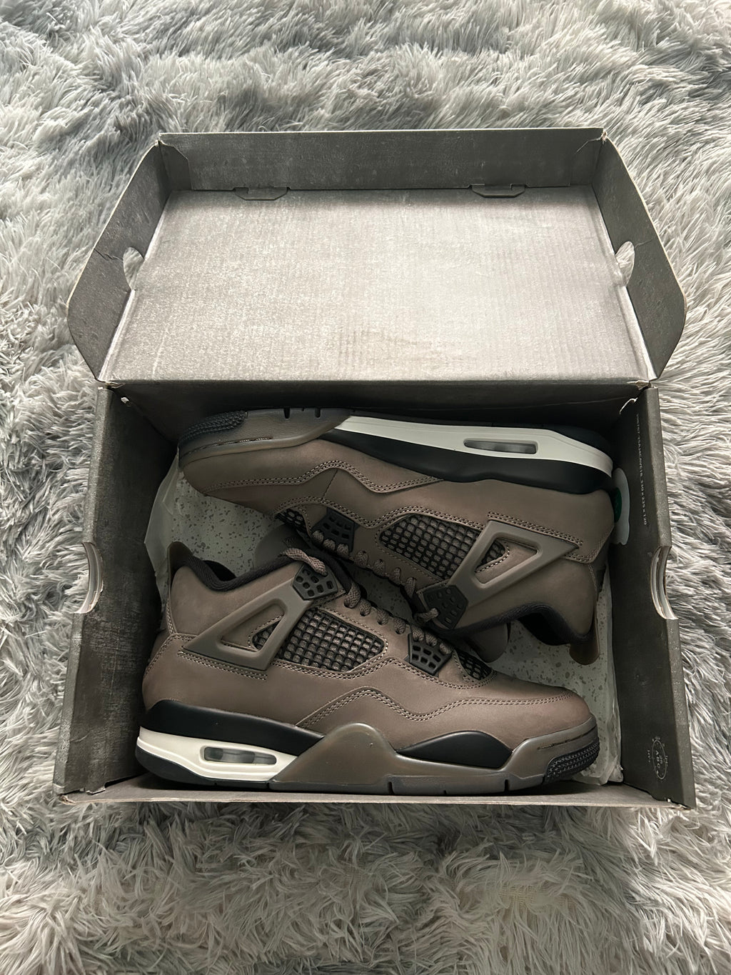 Air Jordan 4 Retro Cave Stone