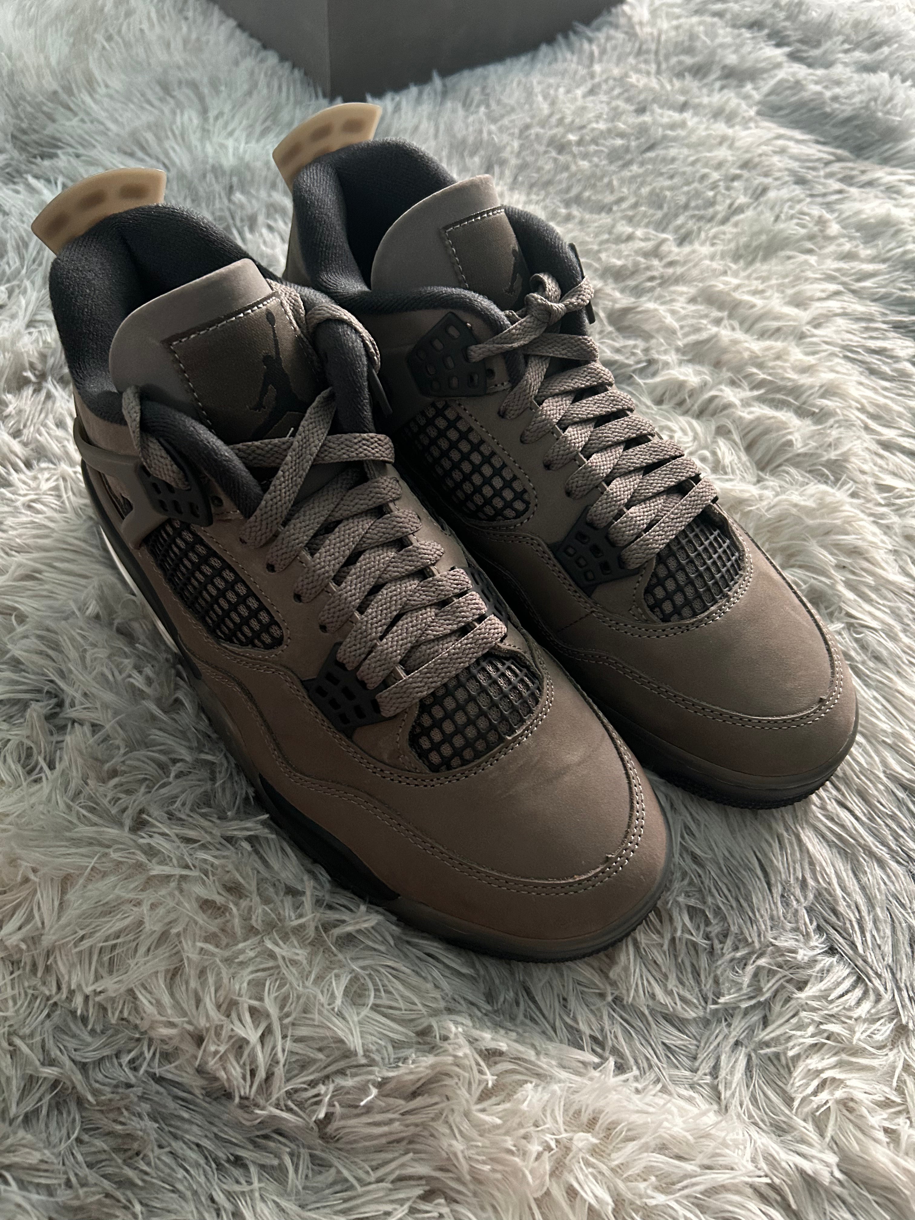 Air Jordan 4 Retro Cave Stone