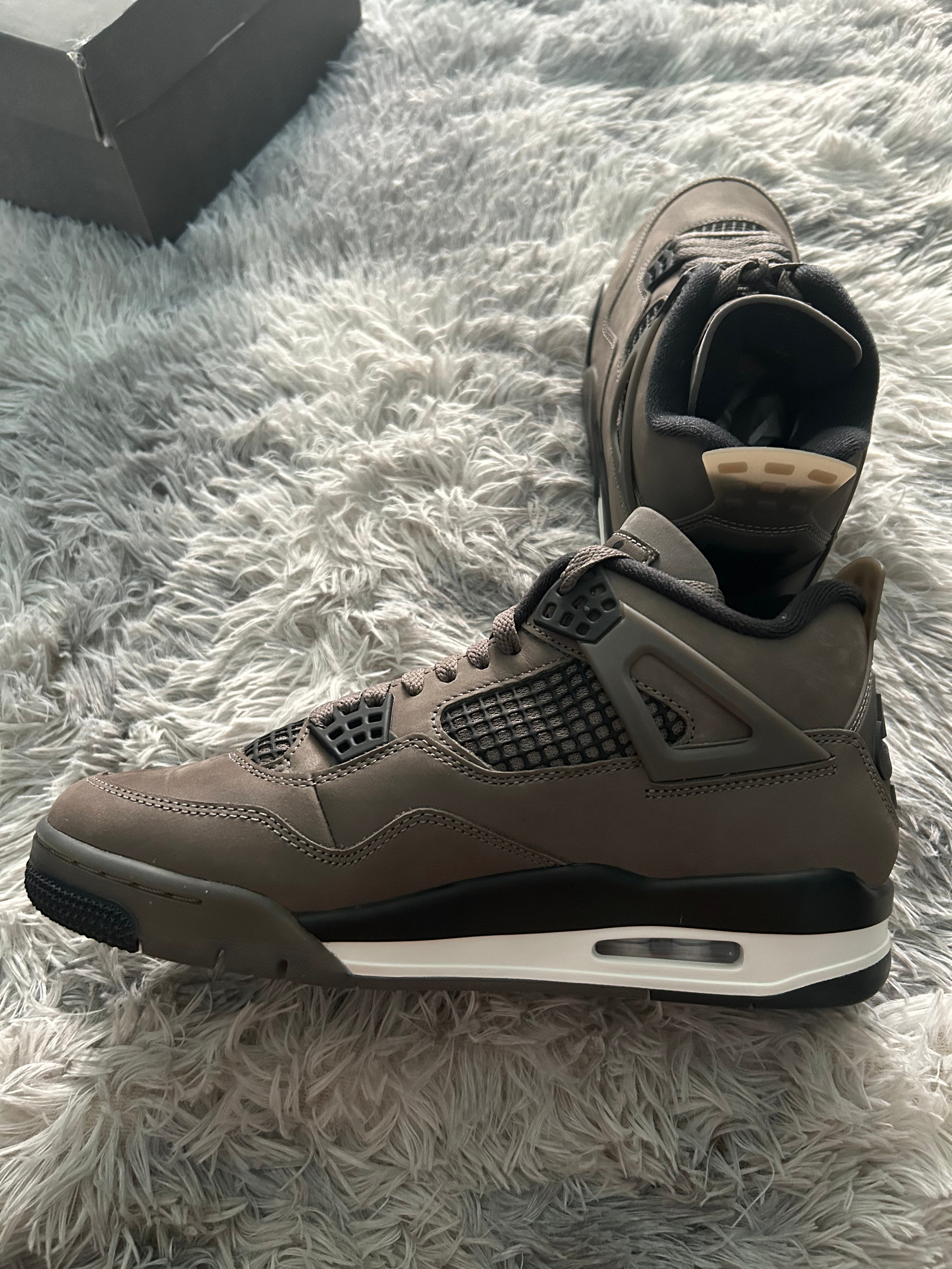 Air Jordan 4 Retro Cave Stone